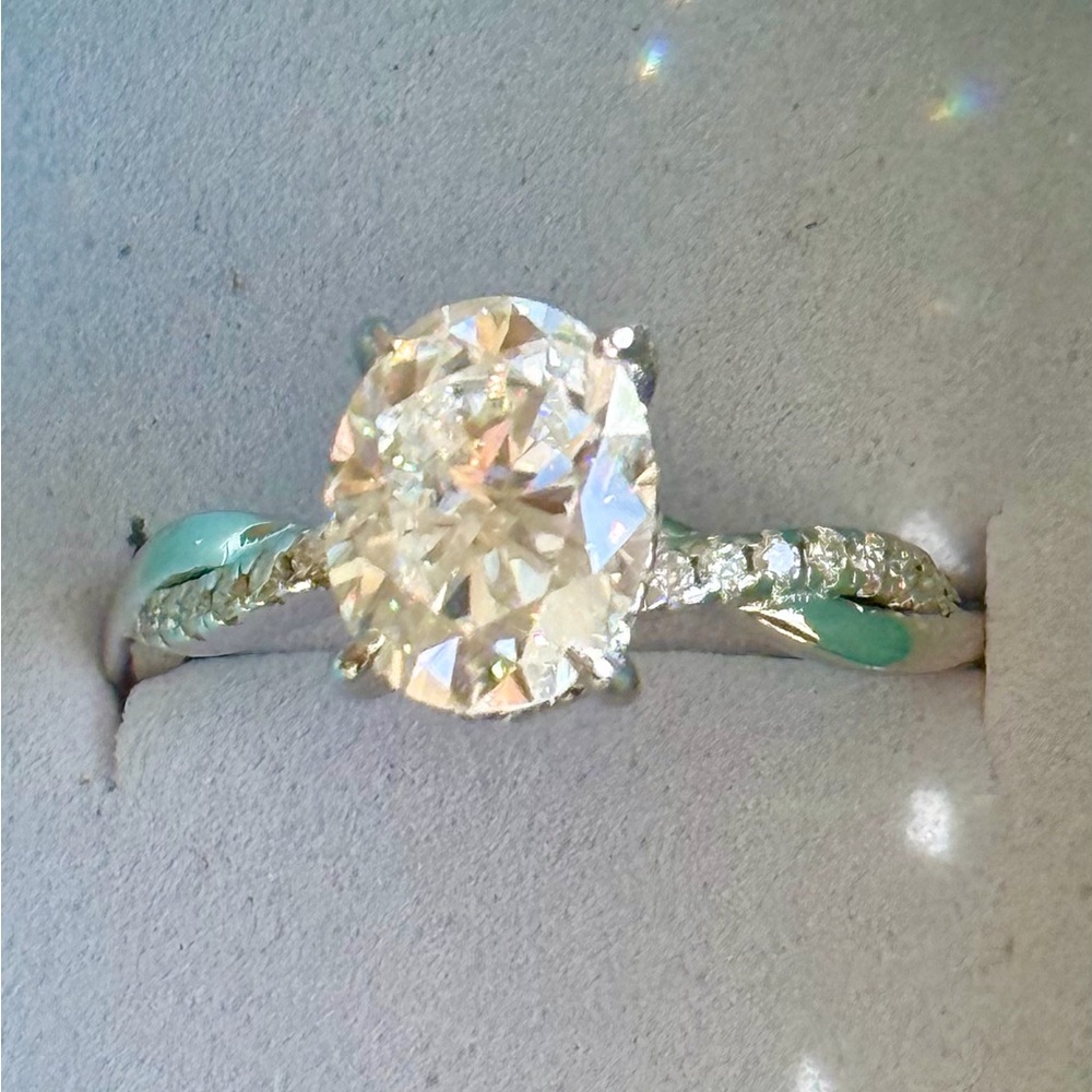 NEW Certified 2.0ct Oval cut moissanite D VVS1 S925 engagement/bridal ring 7